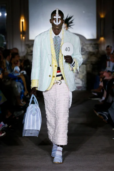 Look 13